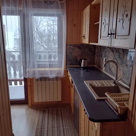 Goscinne Jawor منزل للإقامة بوكافينا تترايسكا